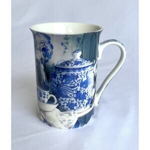 Creative Tops “Blue & White China” Mug Cup ~ Fine China ~ Made in England